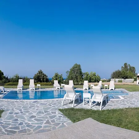 Artemis Hotel