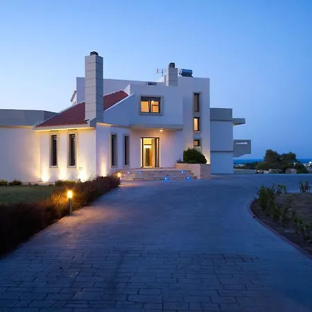 Artemis Hotel 5*
